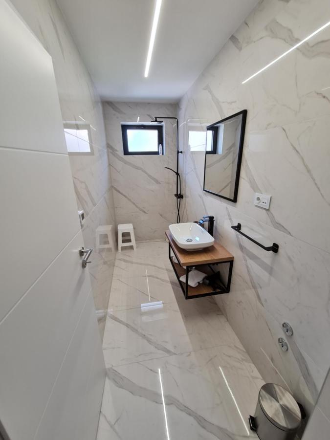 Spa Apartment Vito Vodice Exterior photo